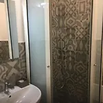 Alambrado & לינה וארוחת בוקר נאפולי
